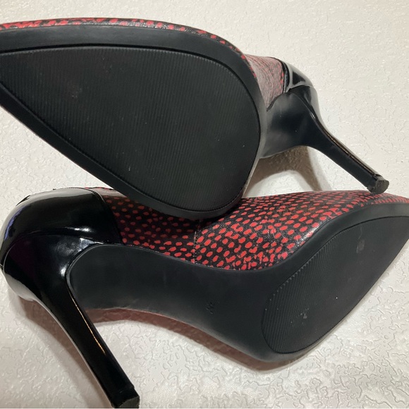 Guess Felisity Women’s Leather Red Black Heels/Stiletto 8M - Picture 7 of 8